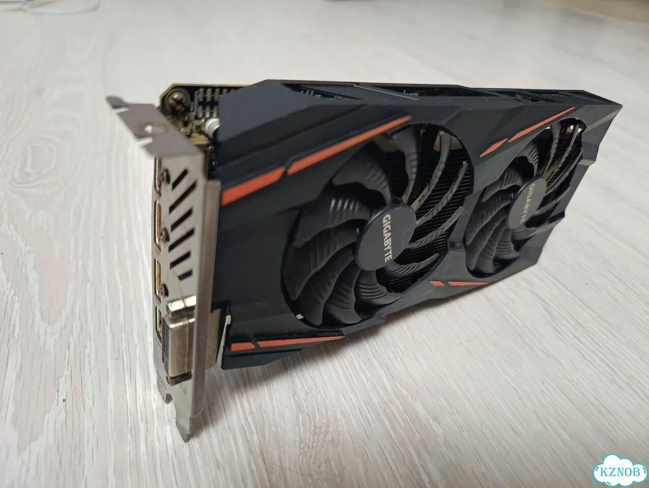 Видеокарта RX570 8gb Gigabyte фото 3
