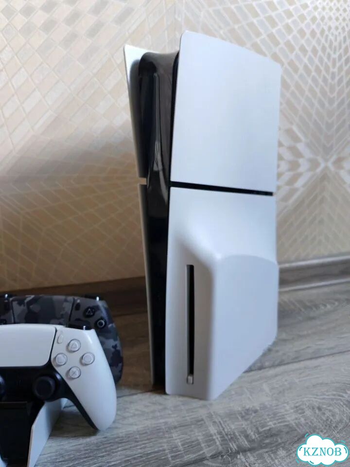 Продам Sony Playstation 5 Slim 1tb с дисководом фото 3
