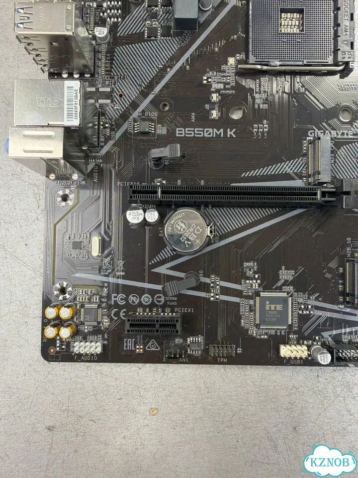 Gigabyte B550M K, Socket AM4 фото 8
