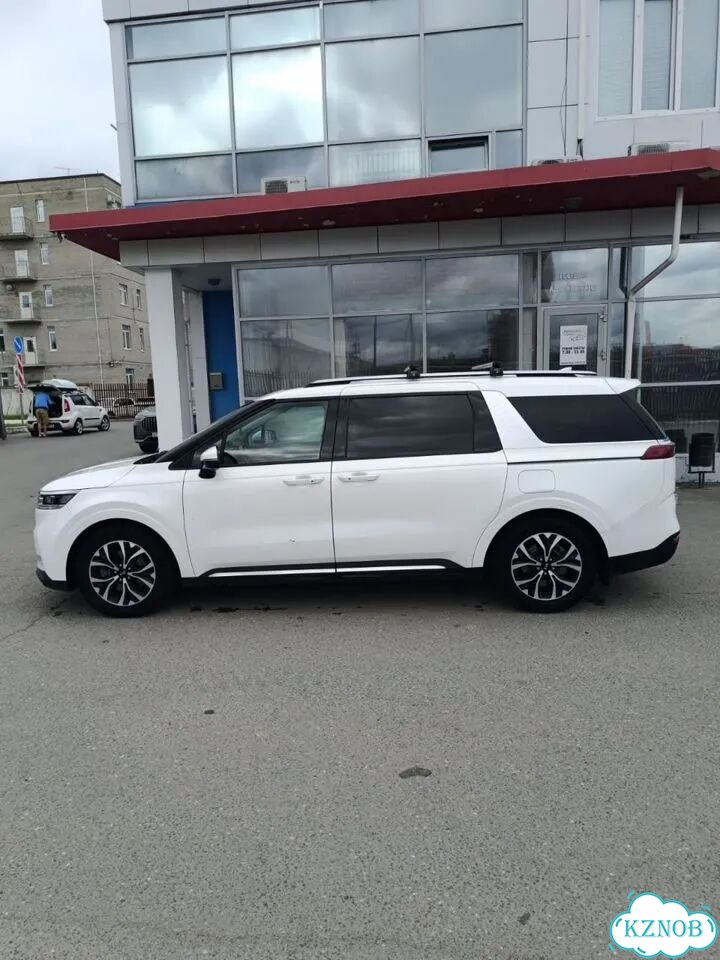 Kia Carnival 2.2 AT, 2021, 141 860 км фото 2