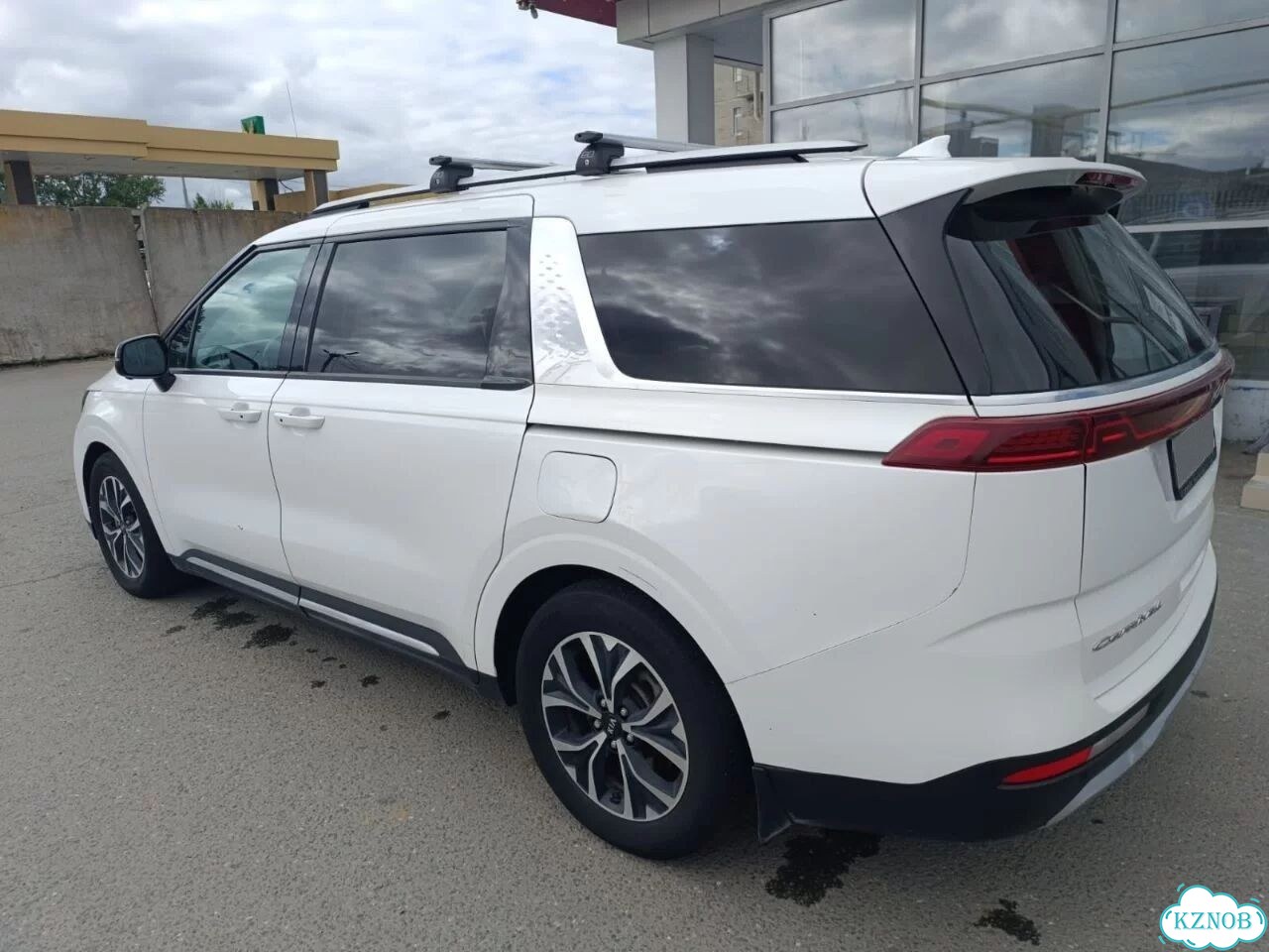 Kia Carnival 2.2 AT, 2021, 141 860 км фото 3
