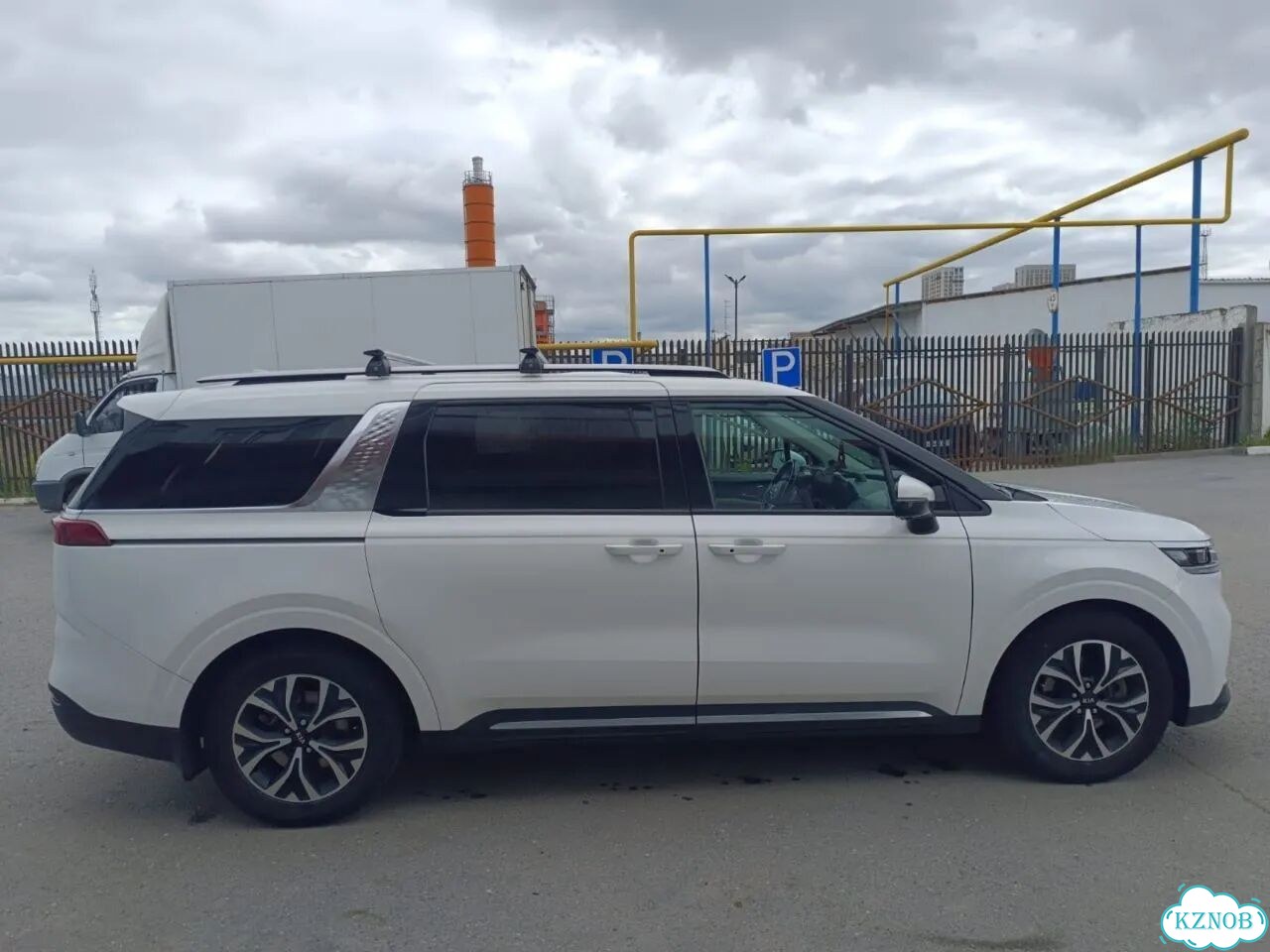 Kia Carnival 2.2 AT, 2021, 141 860 км фото 6