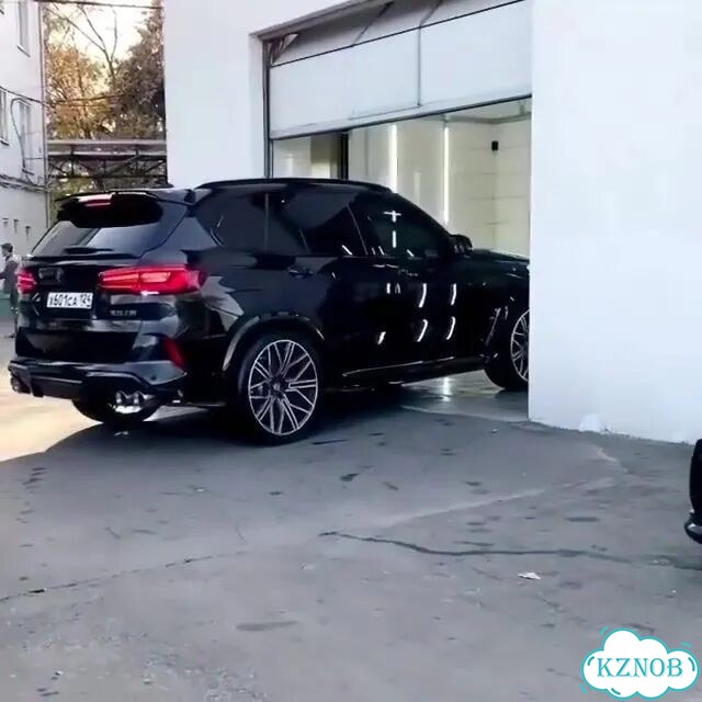 Новый задний левый доводчик двери BMW X5 G05 фото 1